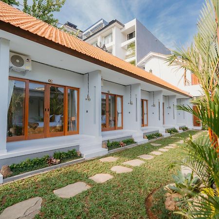 Pondok Puspa Sumekar Seminyak Exterior foto